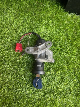 Bombín Yamaha Jog con Llave