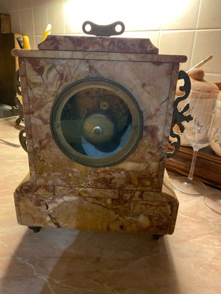 Orologio da tavolo in marmo