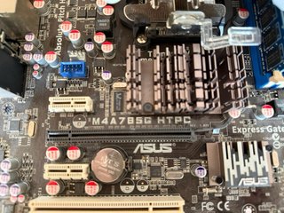 Placa ASUS M4A785GHTPC+ Phenom X4 + 4GB RAM