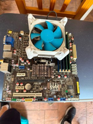 Placa ASUS M4A785GHTPC+ Phenom X4 + 4GB RAM