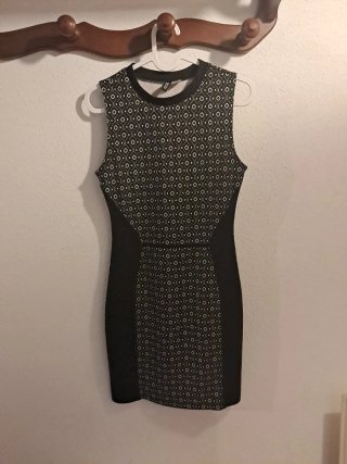 Vestido H&M sin mangas estampado Talla S