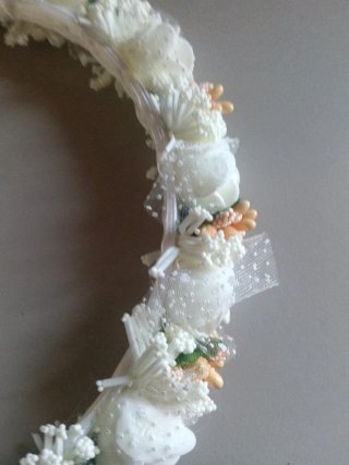 Tiara de flores blanca