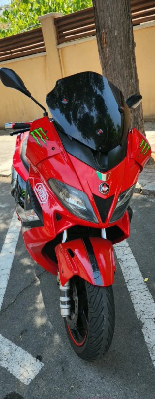 Gilera Nexus 500 Roja