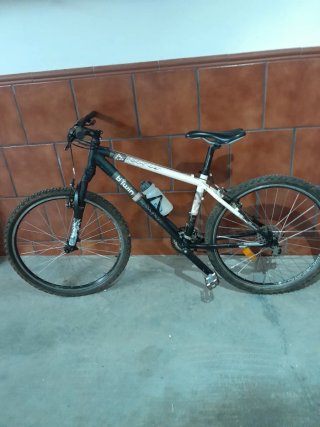 Bicicleta Btwin Rockrider