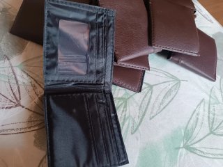 Cartera monedero de color marrón