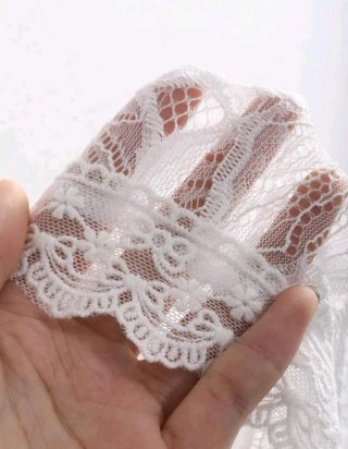 Blusa transparente encaje blanca