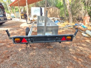 Hobbie Cat 17 con remolque