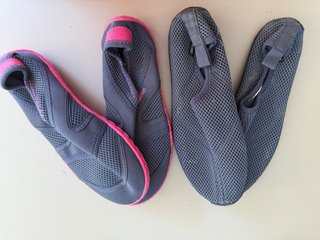 2 paia scarpette scoglio n.36/37