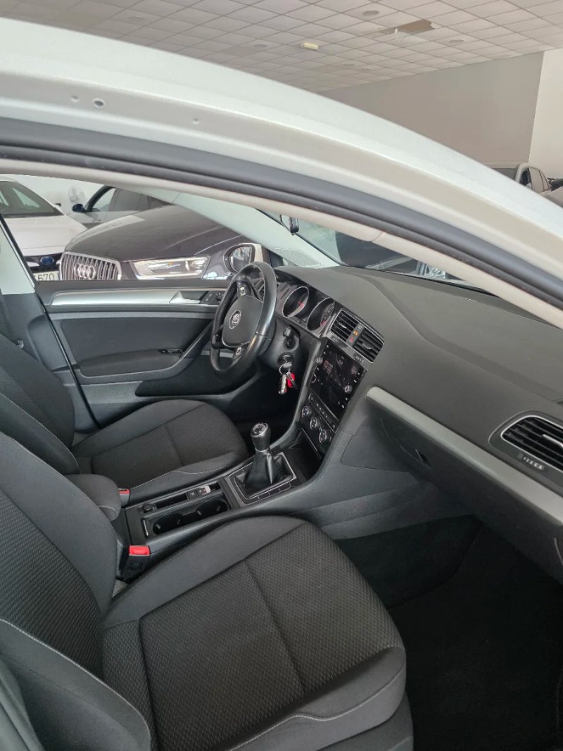 Volkswagen Golf 2017, foto 2