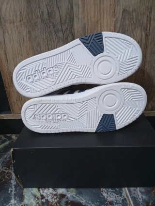 Deportivas Adidas Hoops 3.0 K Talla 40