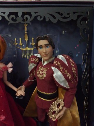 Set muñecas Disney D23 Giselle & Edward Platino