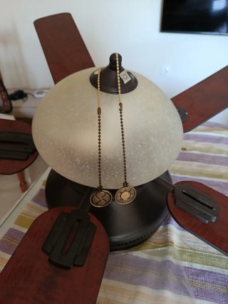 Ventilador de techo madera y cristal , con 5 aspas