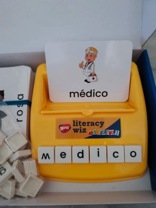 Juego aprender a formar palabras