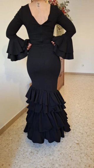 Traje de flamenca negro TODAS LAS TALLAS