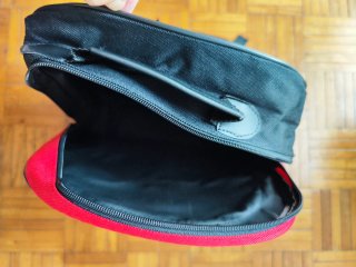 Mochila Escolar Preta e Vermelha USA 2000 A.D.