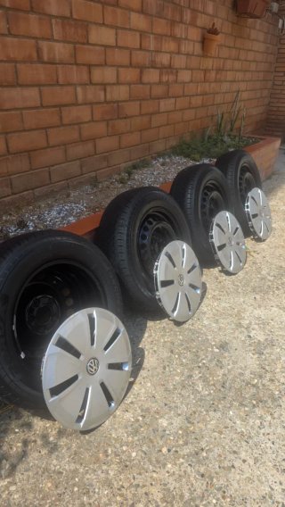 Llantas VW 5x100 con neumáticos nuevos