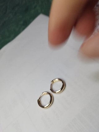 H547 Orecchini uomo cerchietto inox oro 1,7 mm