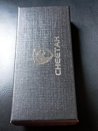 Reloj Dama Rectangular Dorado Acero
