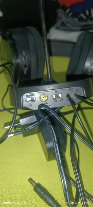 Cascos Inalámbricos Sony MDR-RF811 - Negro