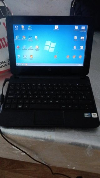 Portátil HP Mini Azul con Cargador Original 320gb