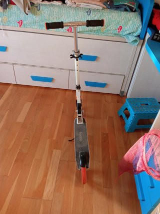 2 Patinetes infantiles marca lionelo
