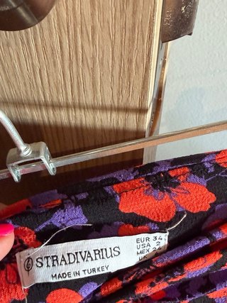 Falda pantalón flores Stradivarius T34