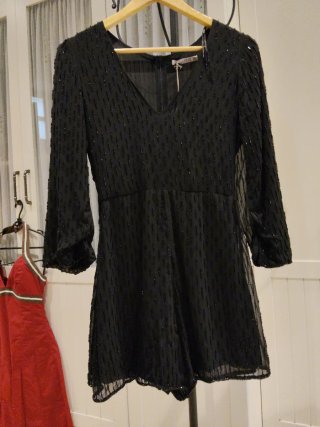 Minivestido pantalón negro pedrería