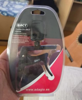 Pack Auriculares USB, Cejilla BCT y Afinador KORG