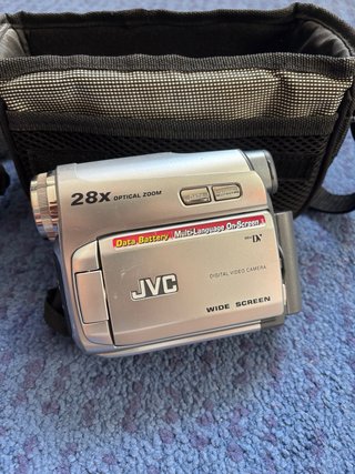 Videocámara JVC Mini DV 28x Zoom