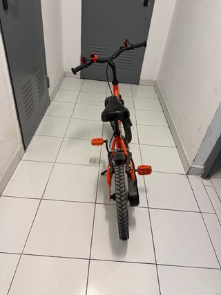 Bicicleta infantil Btwin naranja 5-8 años