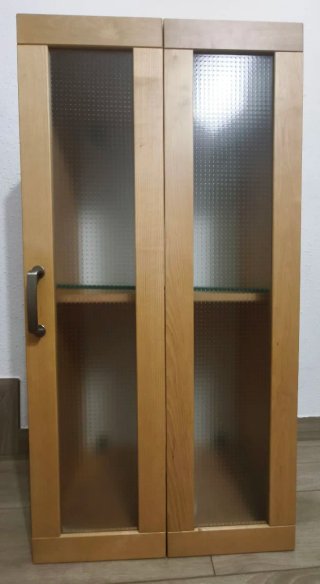 Armario de pared madera y cristal