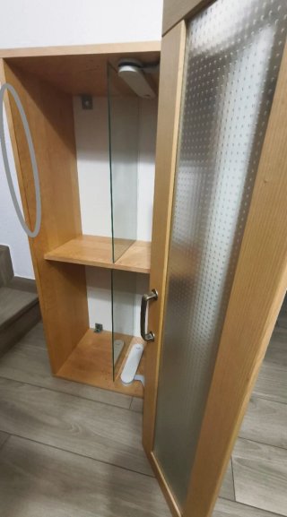 Armario de pared madera y cristal
