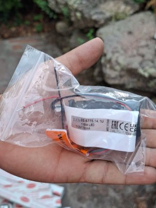 Foco LED  11.5V 1X9W