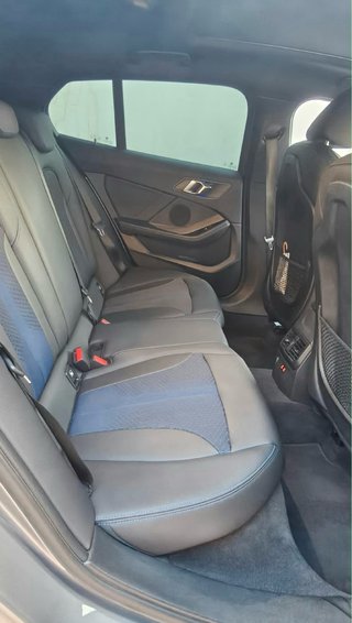 BMW 118i 2022 paquete M