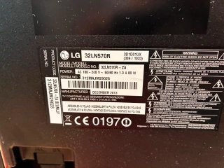 Televisión LG Smart TV Negra modelo 32LN570R