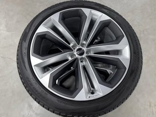 Llantas Audi Q8 SQ8 R22 Originales Audi Sport