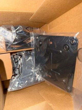 ASUS NUC15CRK Intel i3-100U