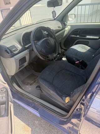 Renault Clio 2002
