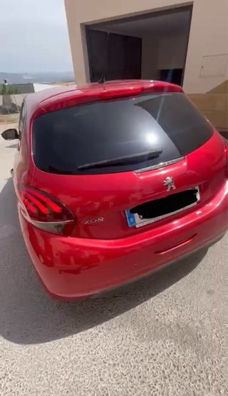 Peugeot 208 tech edicion