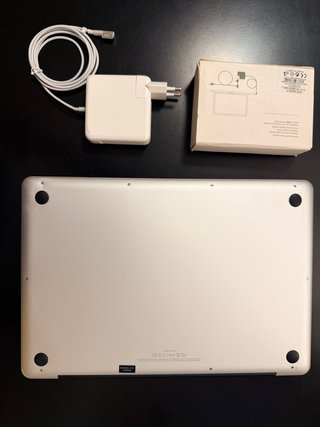 Apple MacBook Pro 15" Early 2011 Core i7 Quad Core