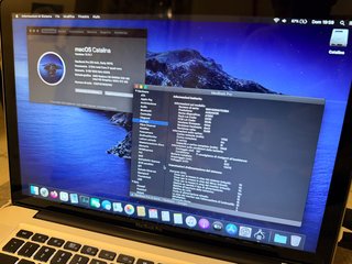 Apple MacBook Pro 15" Early 2011 Core i7 Quad Core