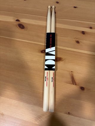 Baquetas Vic Firth American Classic Metal