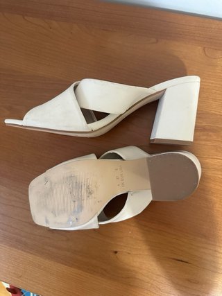 Sandalias tacón Primark beige/blanco talla 37