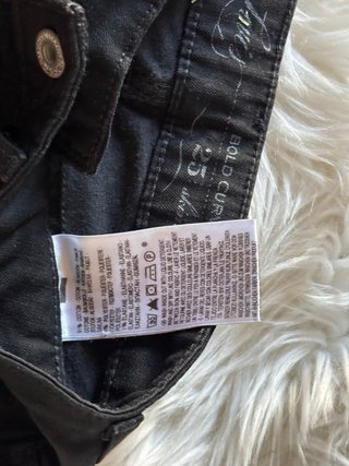 Shorts vaqueros negros Levi’s (Custom) | W25