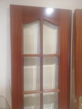 Puerta doble de madera para salón
