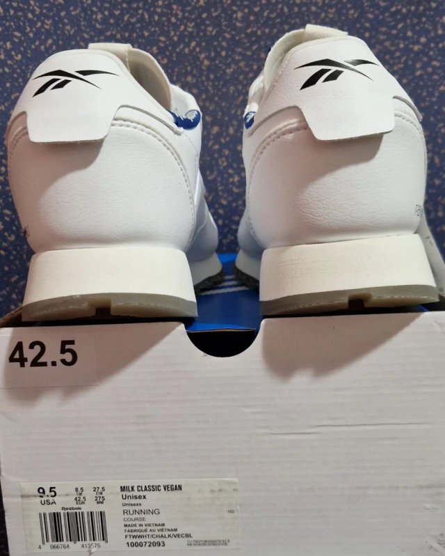 Zapatillas Reebok Classic Vegan x Milk Makeup.
