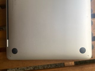 MacBook Pro 13 M2 512GB 8GB RAM 2022 * 94 ciclos *