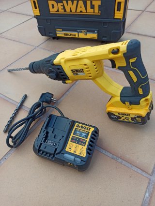 Martillo Percutor Dewalt DCH133 Batería