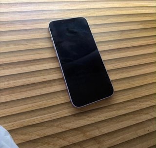 iPhone 14 Morado