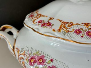 🇫🇷 Sopera Digoin Porcelana Blanca y Dorada